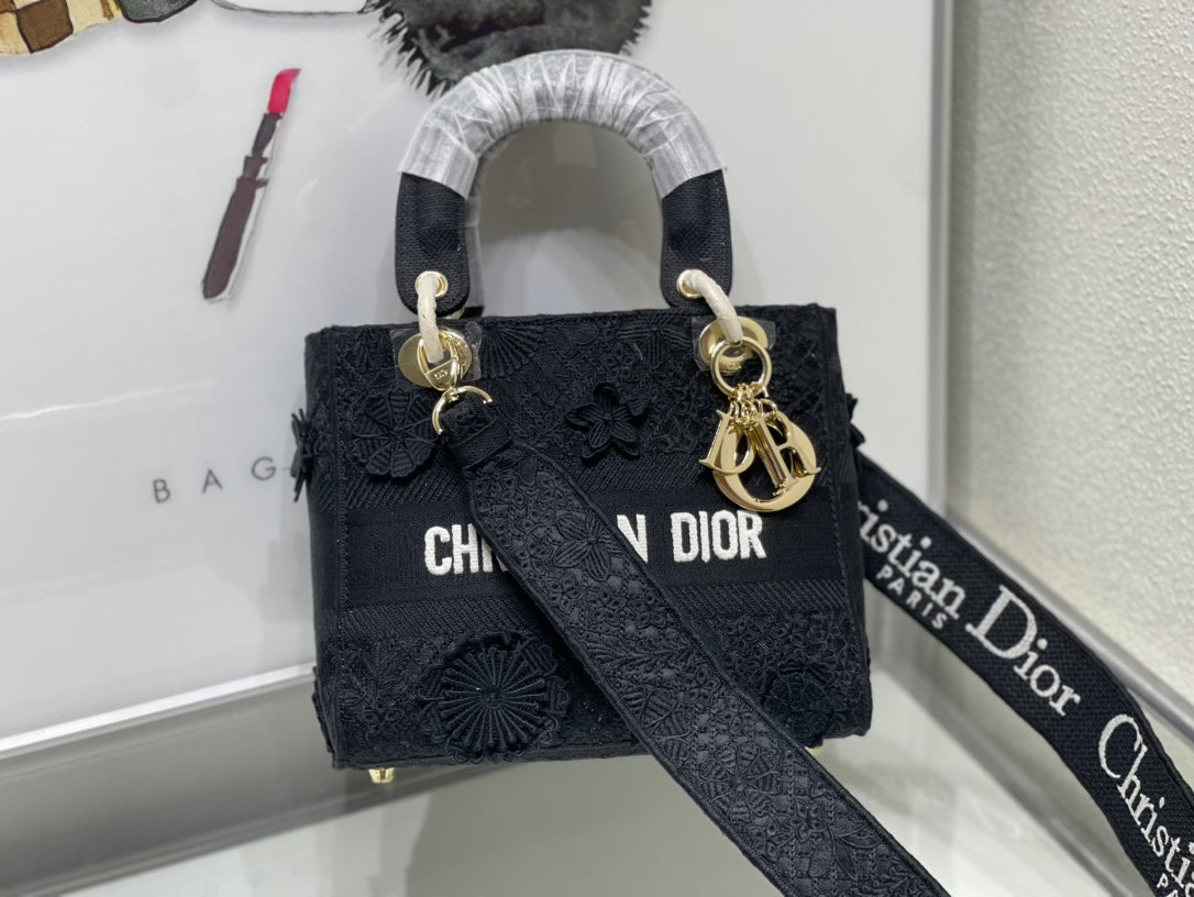 Dior d lite bag