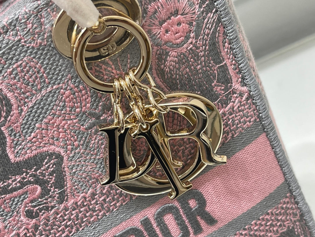 Dior lady d- lite bag