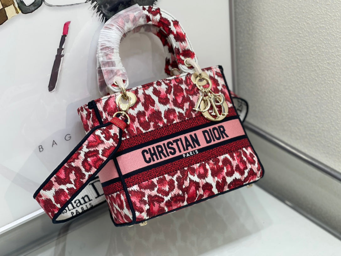 Dior d lite bag