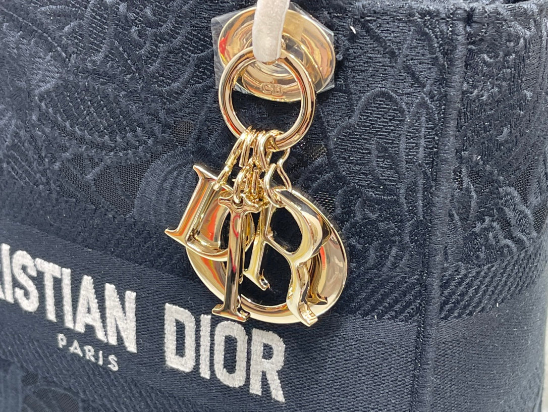 Dior d lite bag