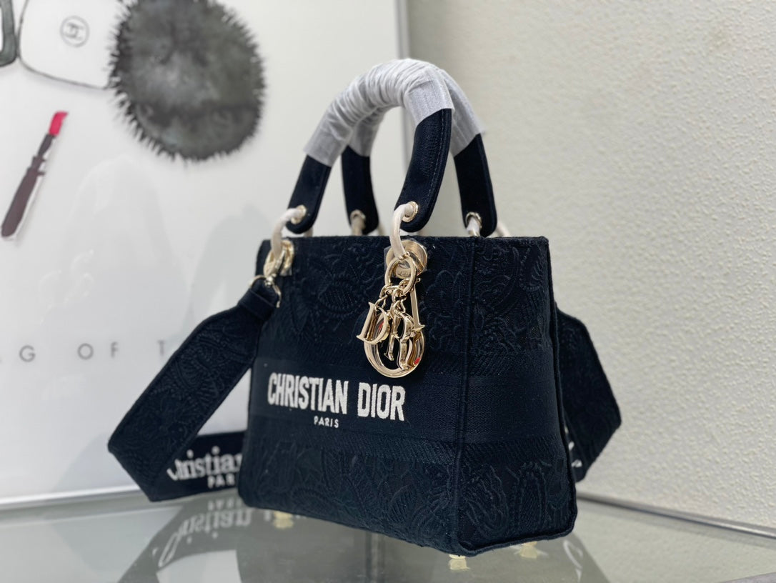 Dior d lite bag