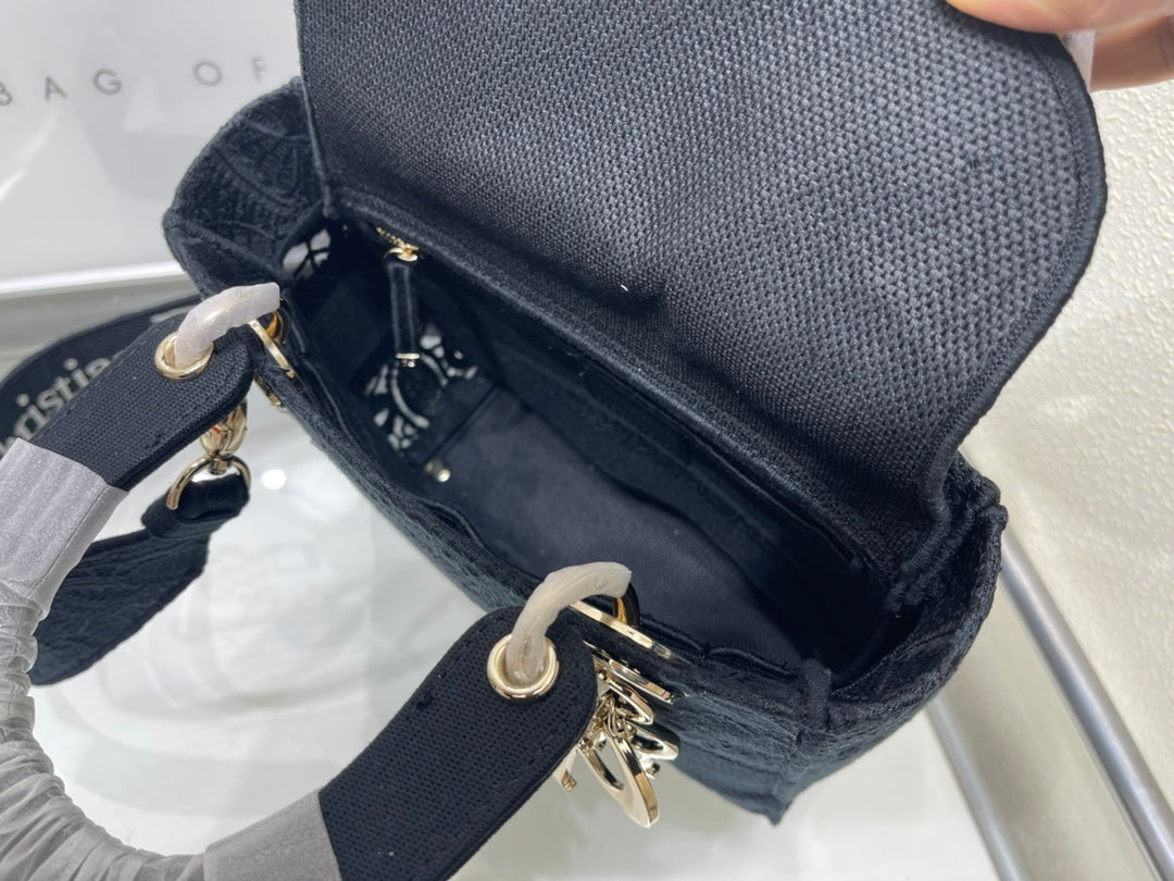 Dior d lite bag
