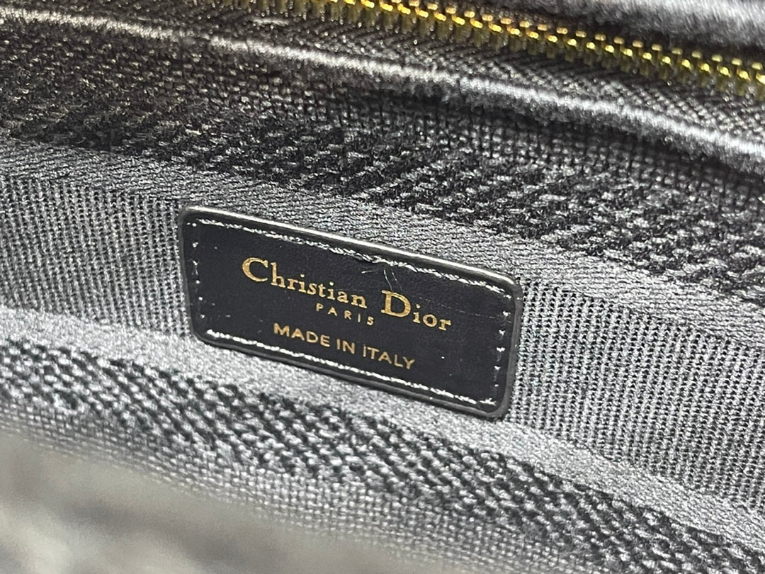 Dior d lite bag