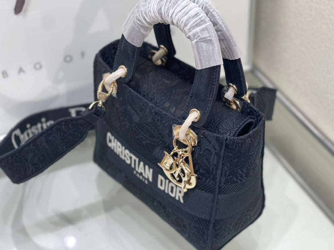 Dior d lite bag