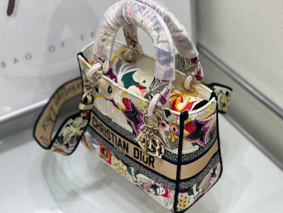 Dior d lite bag
