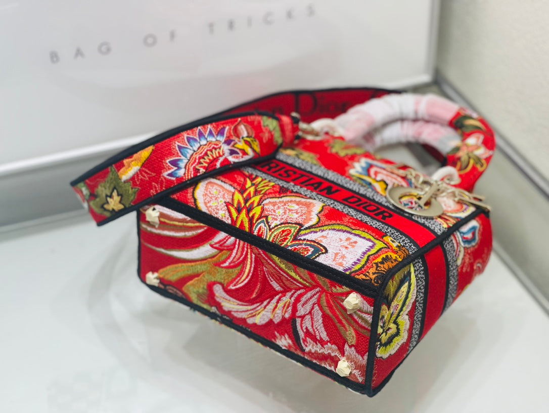 Dior d lite reg bag