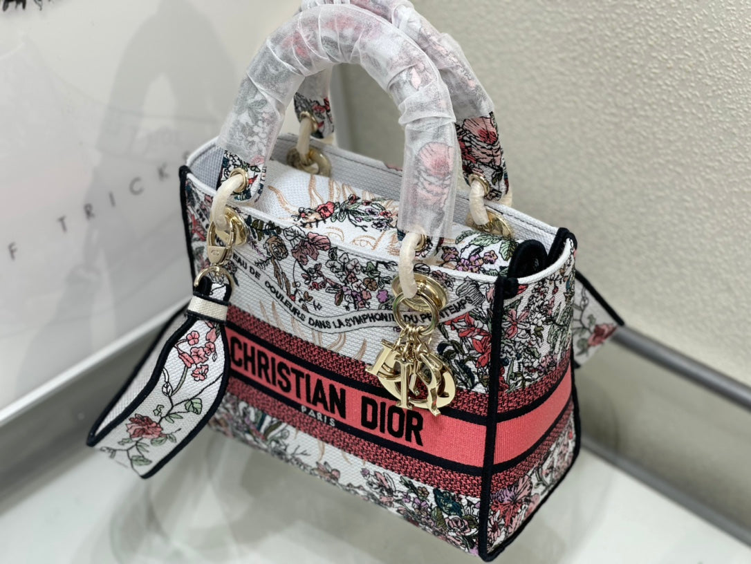 Dior d lite bag