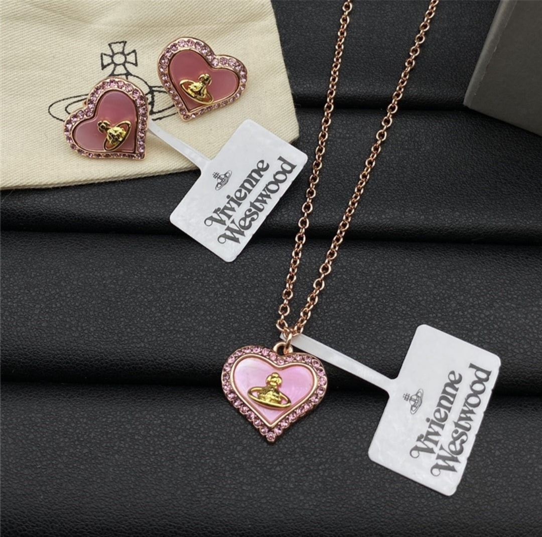 Viviene Westwood set