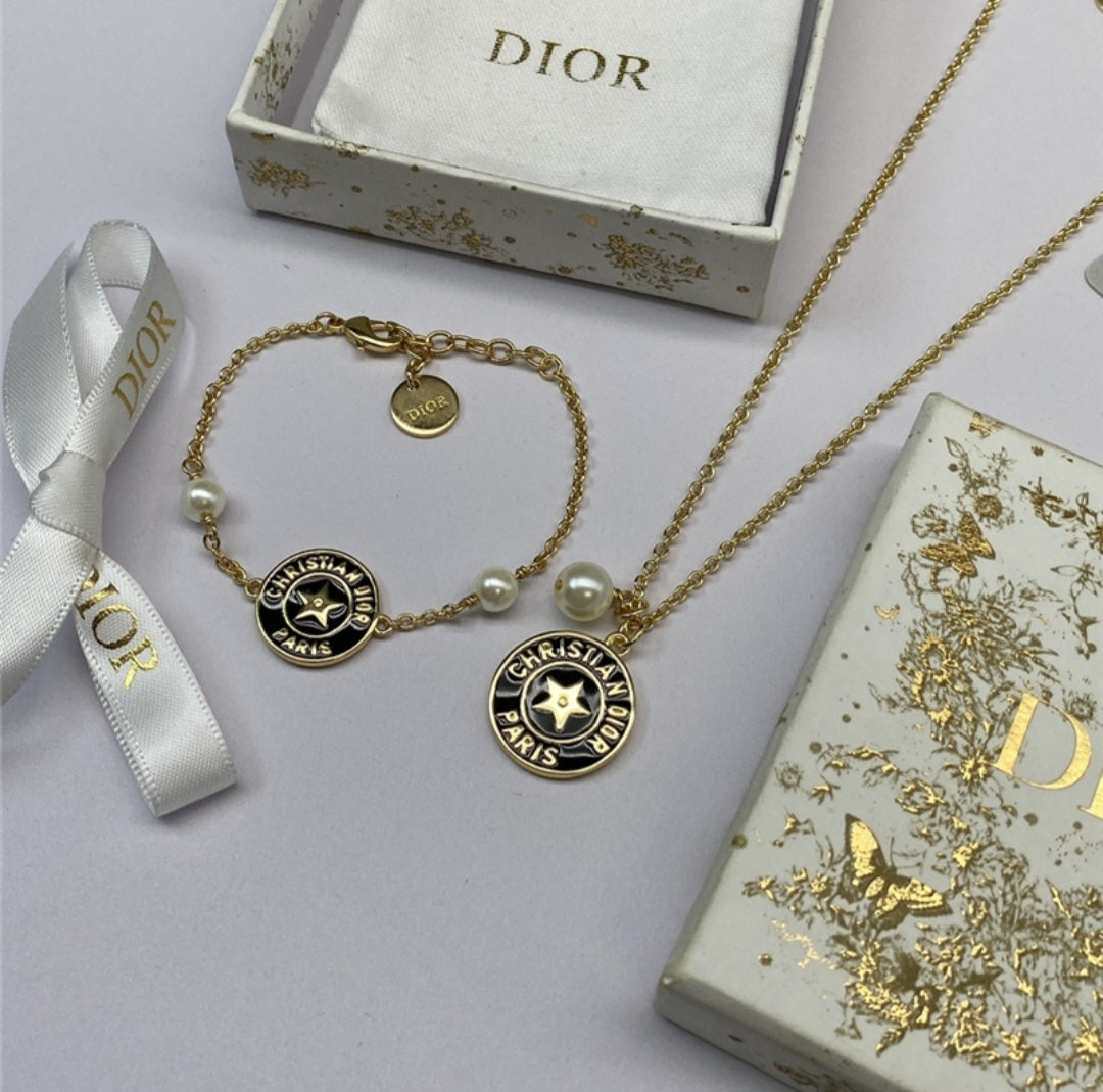 Dior button necklace