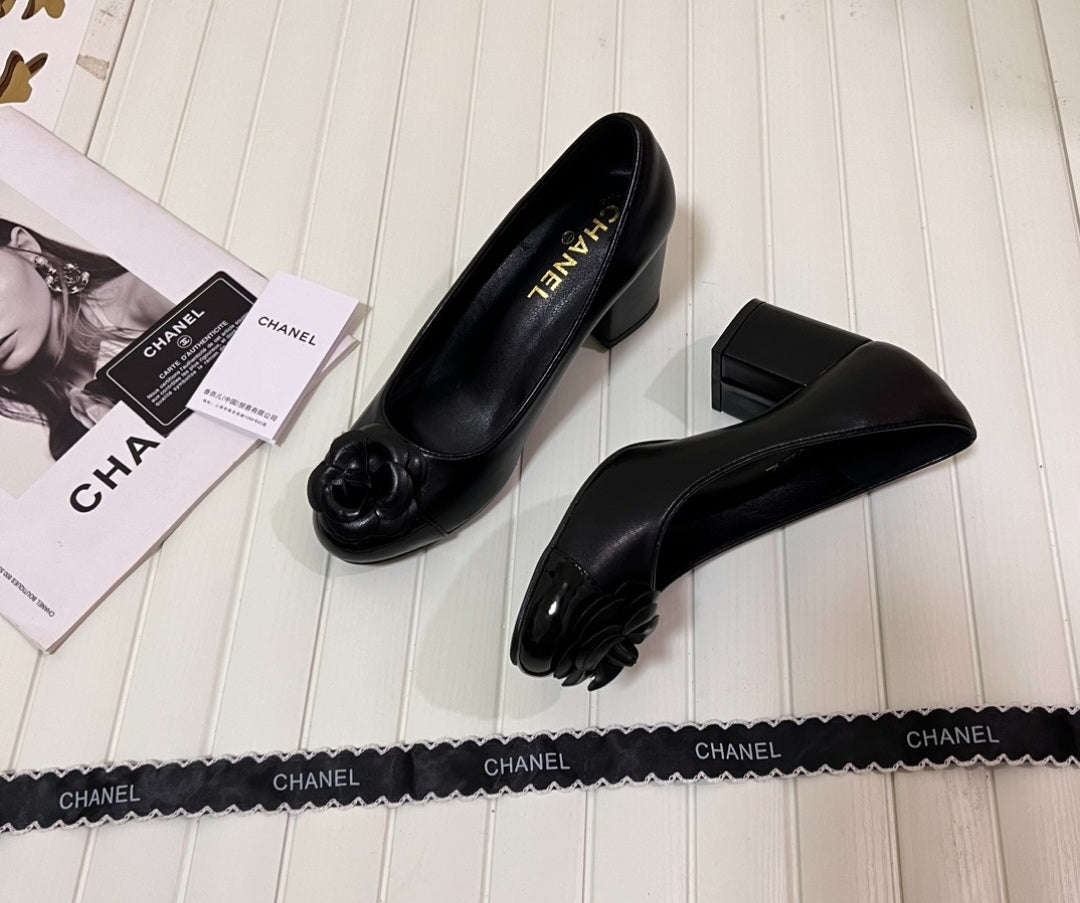 CC style shoes