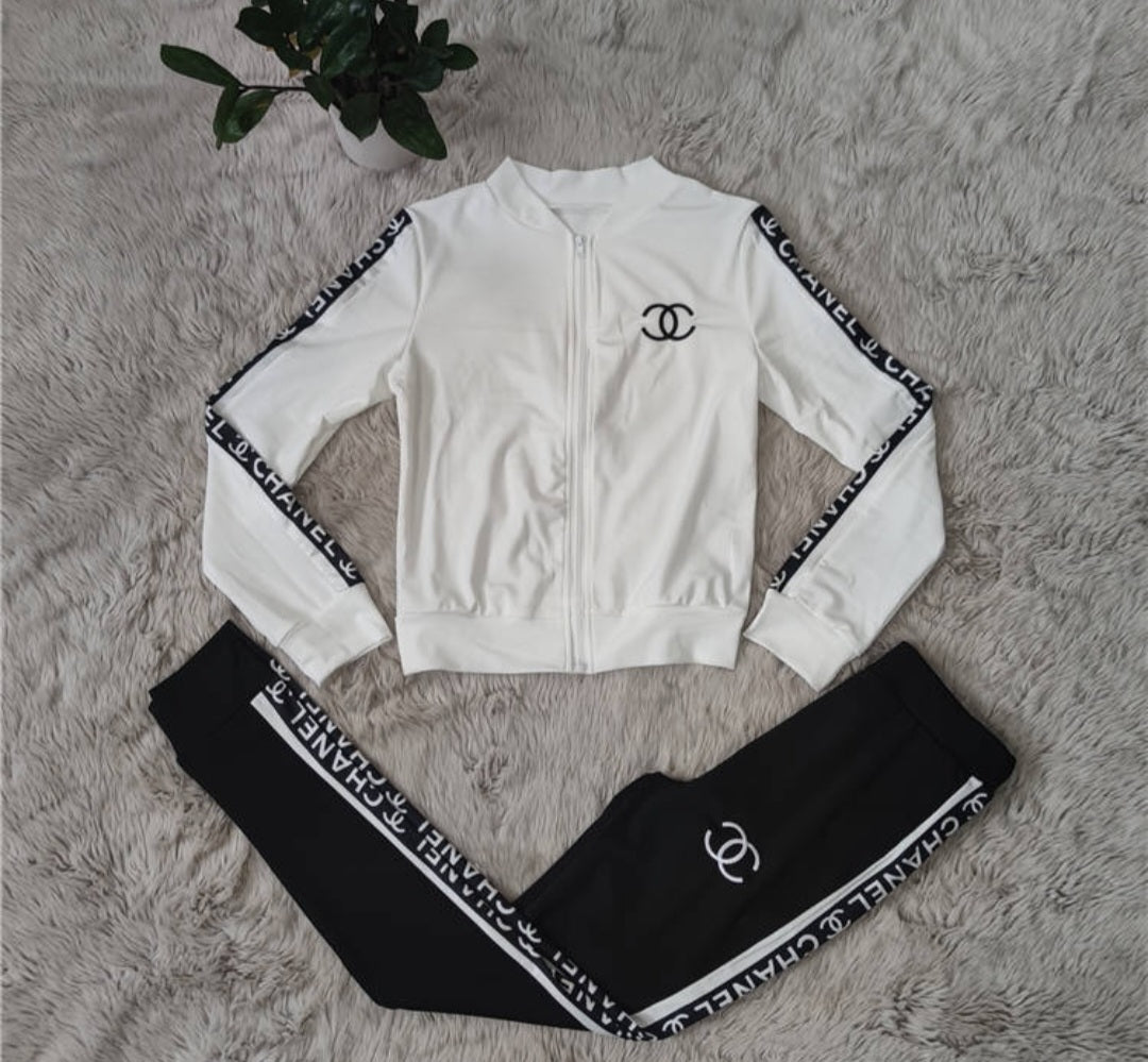CC tracking suit