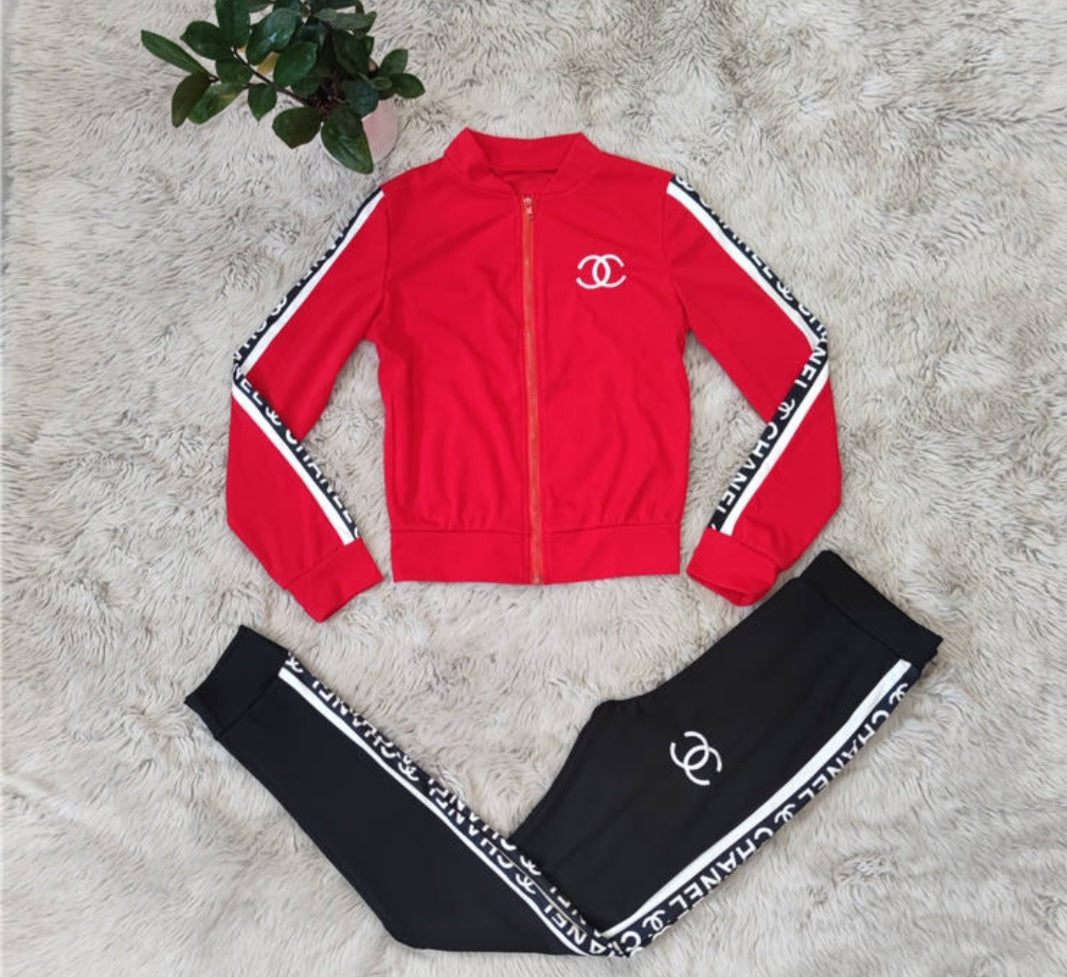 CC tracking suit