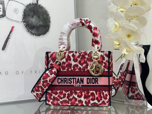 Dior d lite bag
