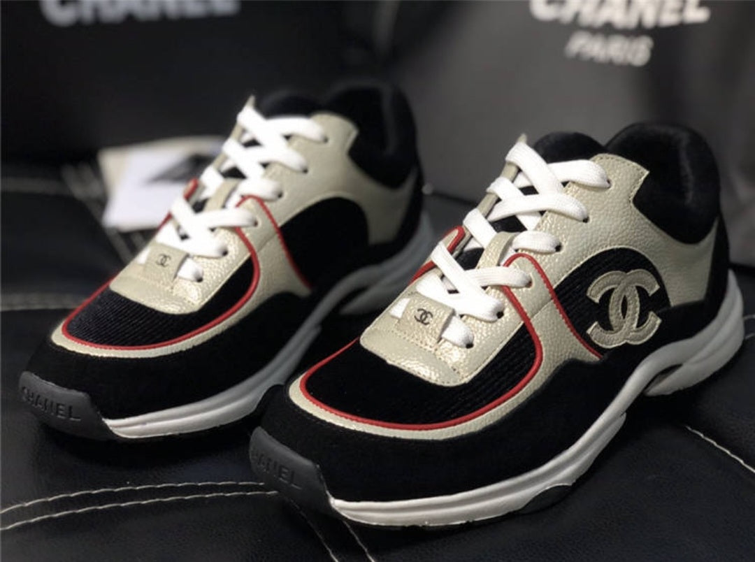 Sneakers styling chanel